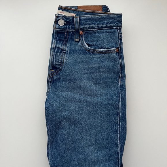 Levi's Women's Straight Leg Jeans - Blue - Picture 4 of 5